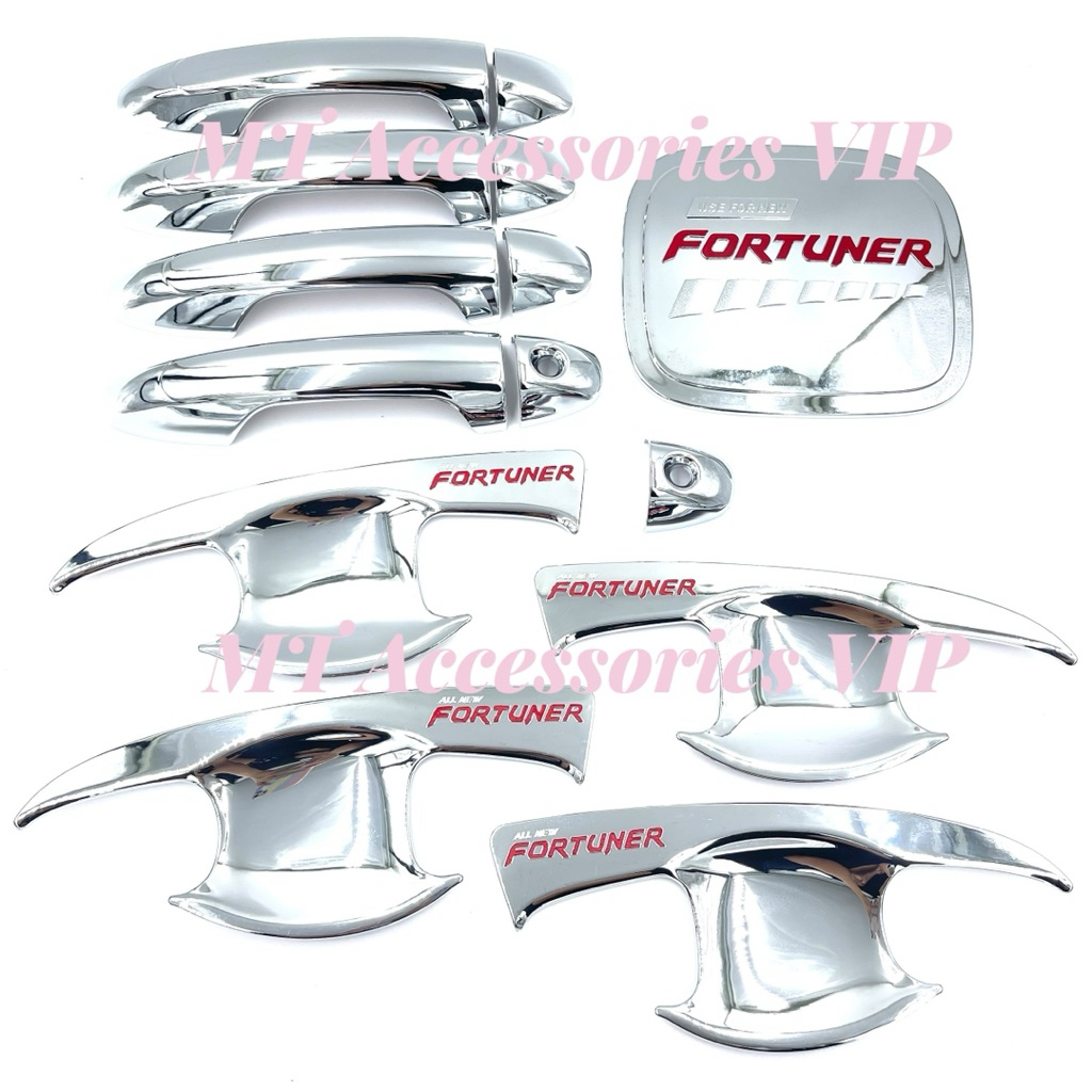 Fortuner ฟอจูนเนอร์ ปี2015-2025 ชุดเบ้ากันรอย ชุดครอบมือจับ ครอบฝาถังน้ำมัน สีโครเมี่ยมโลโก้แดง