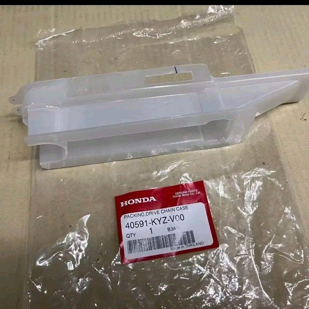 ยางรองโซ่ข้างสวิงอาร์ม W-125i ปลาวาฬ แท้เบิกศูนย์ 40591-KYZ-V00