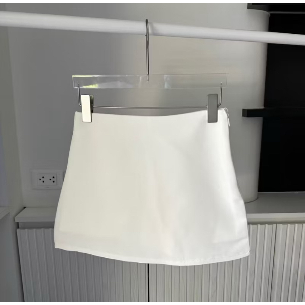 Belle skirt pants กระโปรงสีขาว