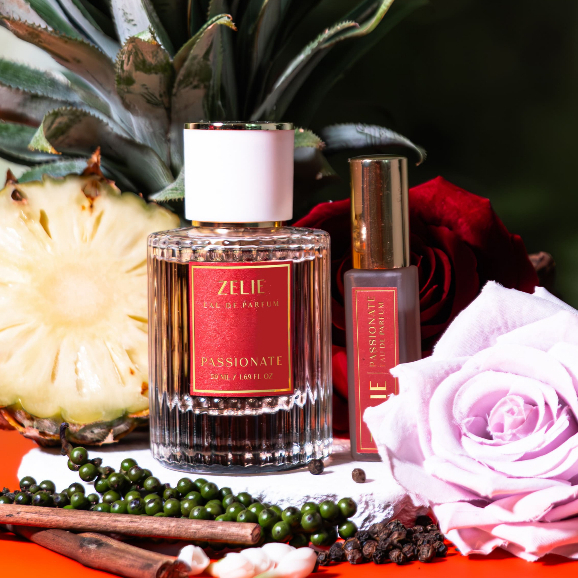 น้ำหอม Zelie กลิ่น Passionate น้ำหอมผู้หญิง กลิ่นเซ็กซี่เย้ายวน น่าหลงใหล หอมติดทนนาน 12 ช.ม. ใช้หัวน้ำหอมแท้จากฝรั่งเศส