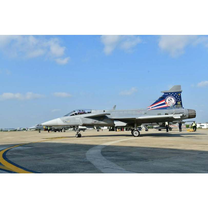 รูปลอกน้ำ DECAL VEHA สเกล 1/48 หางครบรอบ 88 ปี กองทัพอากาศไทย (JAS-39C GRIPEN)