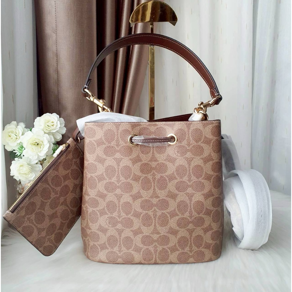COACH CBH07 Rowan Bucket Bag