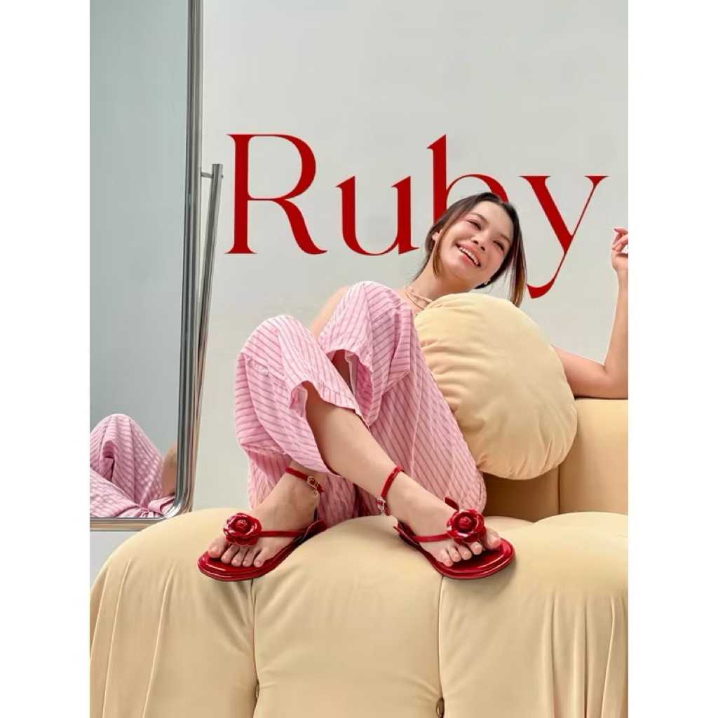 gem.material รองเท้ารัดส้น สีแดง size 39