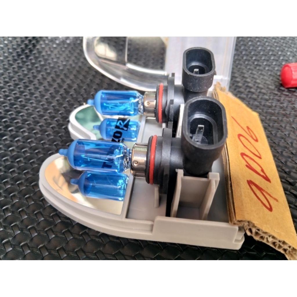 หลอดไฟหน้า ฮาโลเจน ซีนอล 9006 /5000Kมี2หลอด12V/80W ( 9006W-TZ )