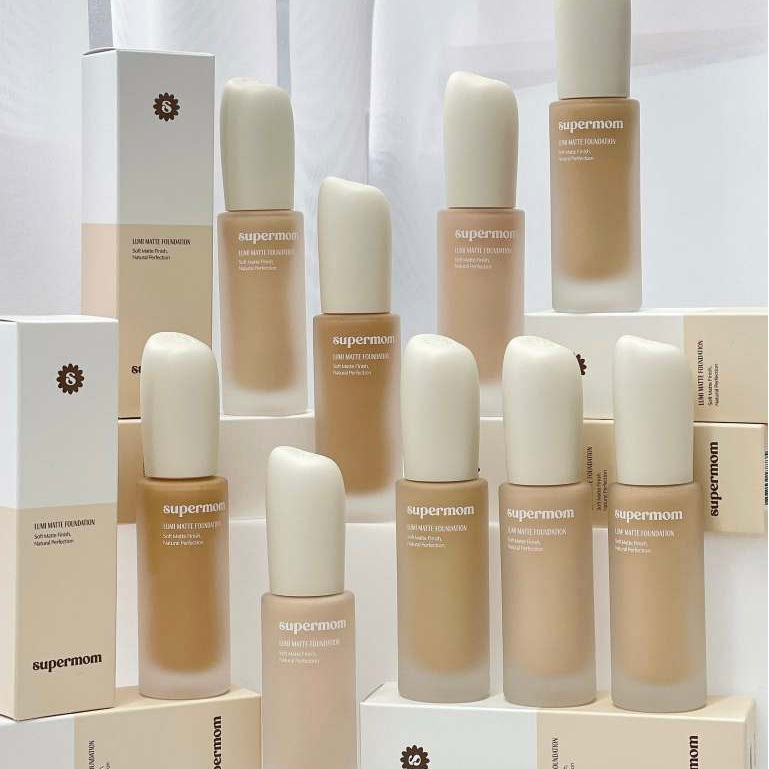 พร้อมส่งทุกสีแบ่งขายรองพื้นแมทท์เปล่งประกาย Supermom Lumi Matte Foundation