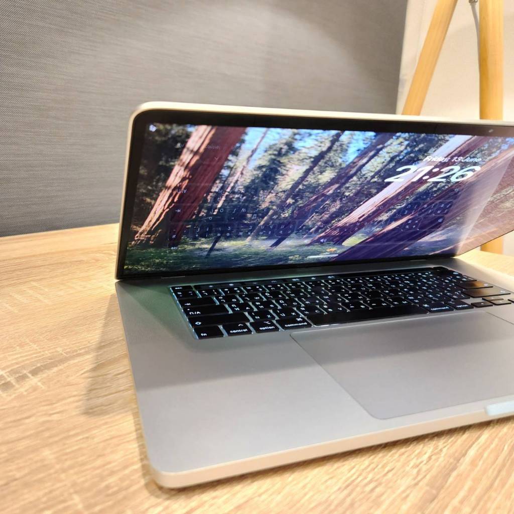 mbook 16'แล็ปท็อปมือ2 สภาพสวยเหมือนใหม่