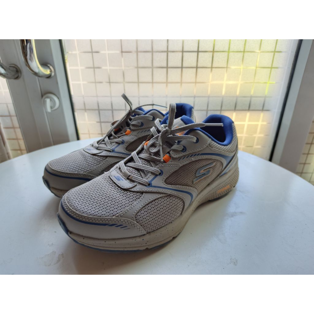 รองเท้า skechers gorun เหมาะกับวิ่งเทรล ไซส์ 41