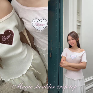 Magic shoulder crop top เสื้อปาดไหล่งานปัก