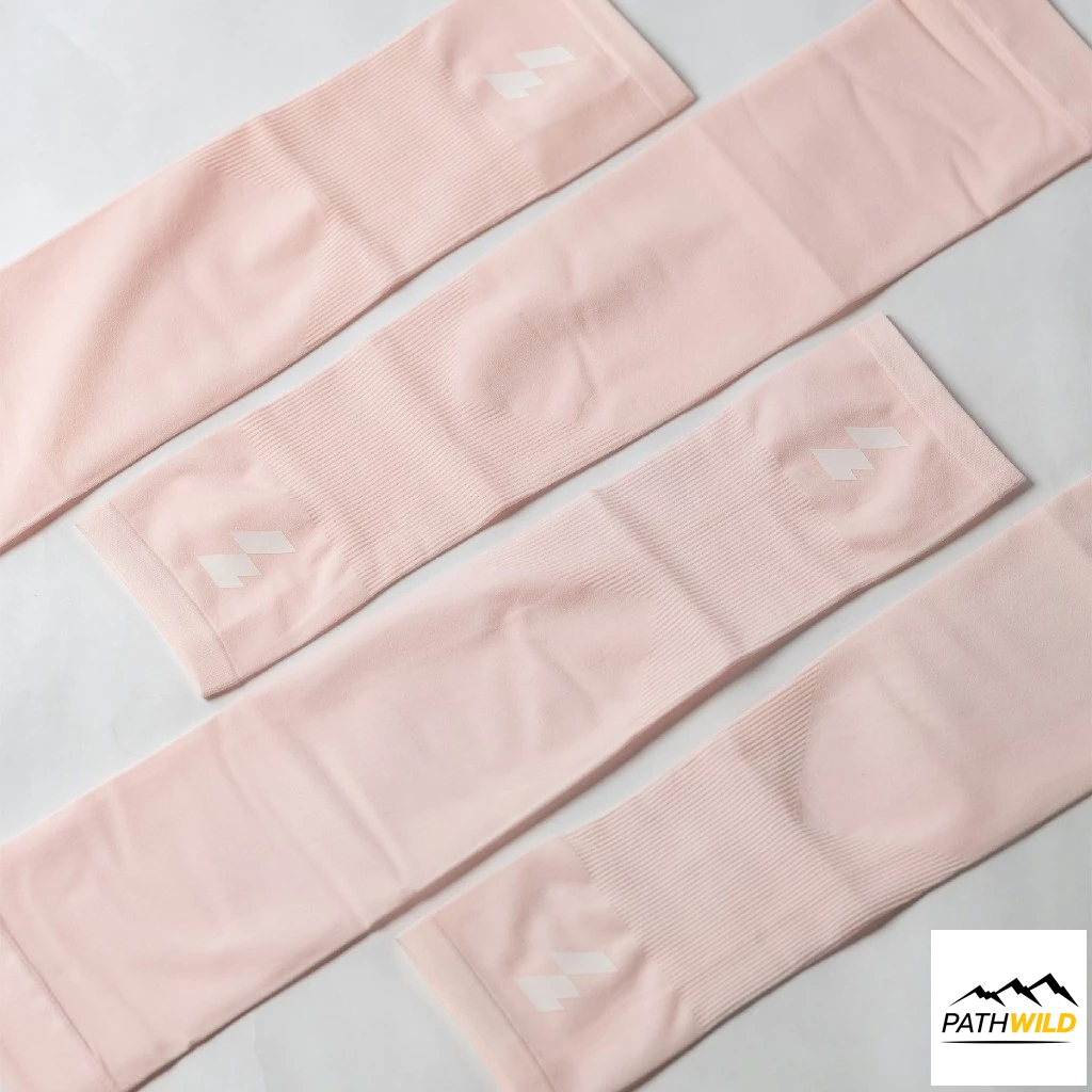 Motive Arm Sleeves AeroSkin Collection ปลอกแขนกันแดด ใส่ทำกิจกรรม outdoor ไร้รอยต่อ ทอแบบไร้ตะเข็บแนวตั้ง เคลื่อนไหวดี - รูปที่ 3