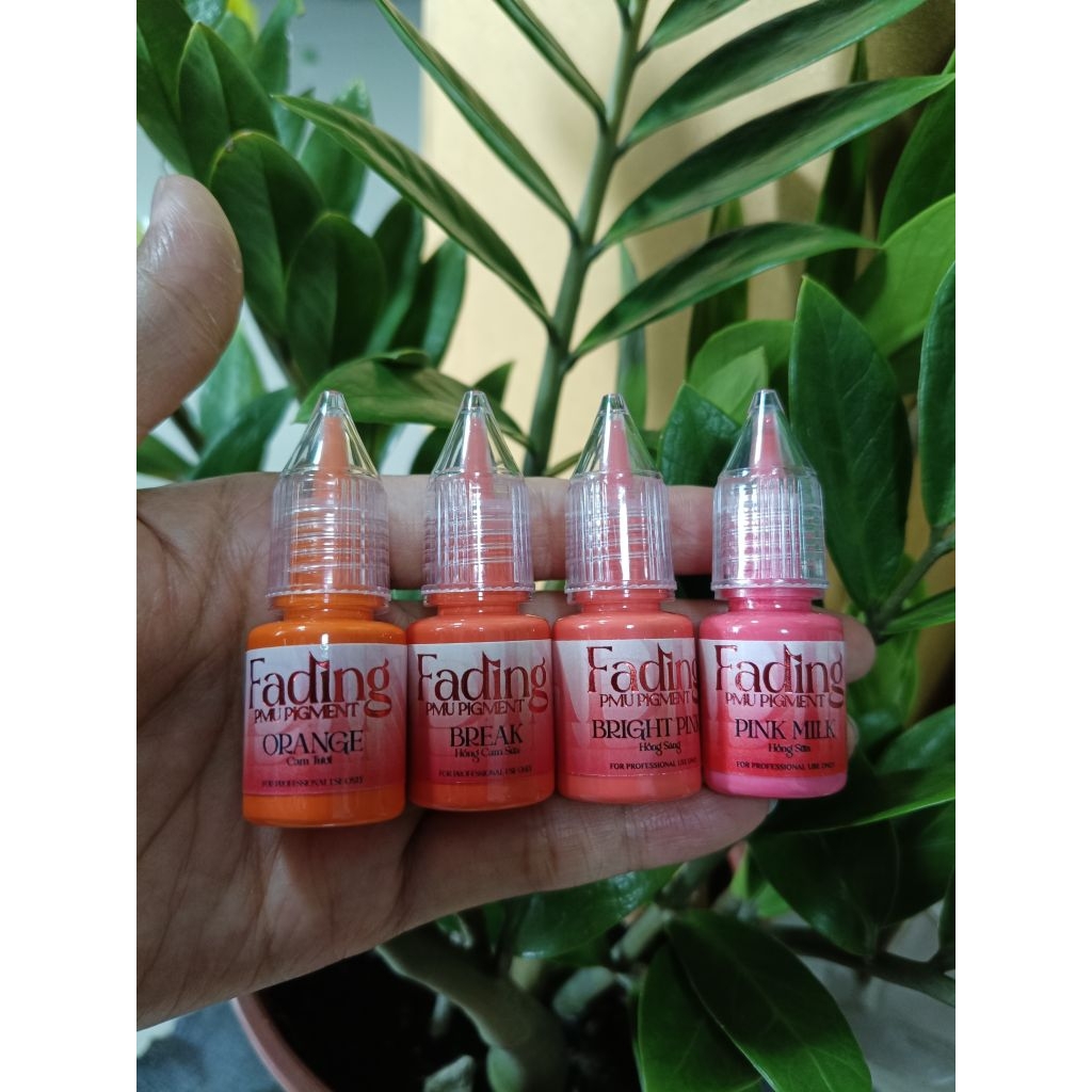 💋สี #Fading#  #สีสักปาก สีสวยมากๆค่ะ
💋สีสวย ติดง่าย ติดไว
💋หลังลอกสามารถเห็นสีได้ทันที
💋เป็นสีออแกนิค