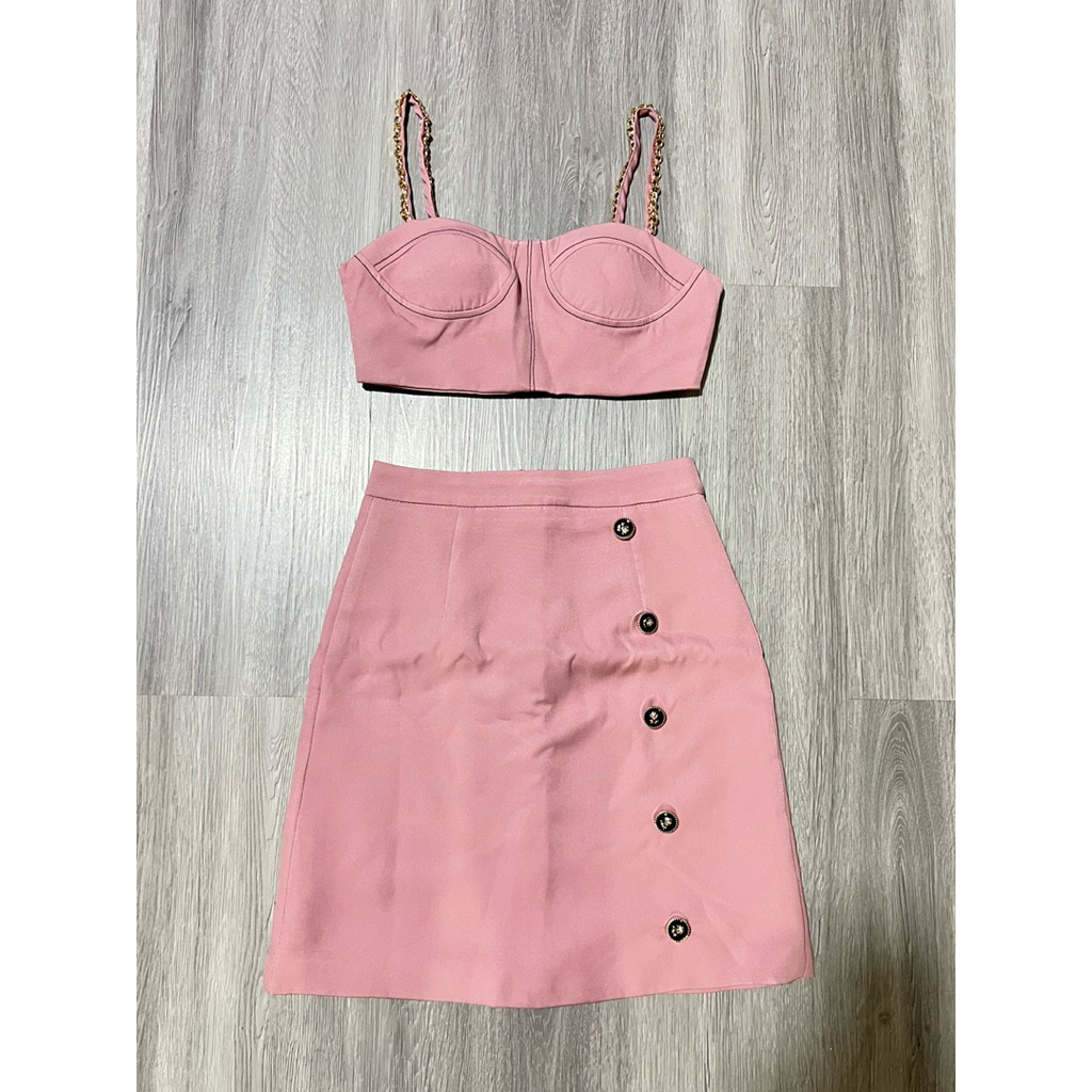 New✨ ชุดเซ็ต สายเดี่ยวแต่งโซ่ทอง + กระโปรง งานป้าย Lisa Brand ชุดออกงาน ไปเที่ยว เที่ยวกลางคืน