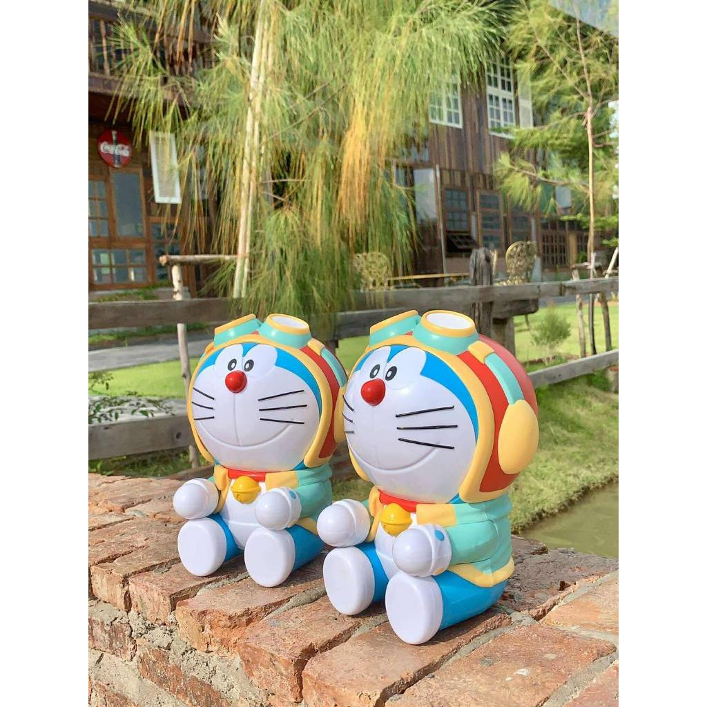 กระบอกน้ำโดราเอมอน 22 ออนซ์ (มีหลอด)