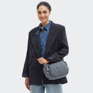 กระเป๋า KIPLING รุ่น GABB S Navy Sign Jq