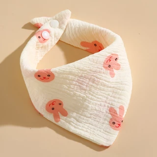 Babyonline(R030)I2-OF5 (ส่งด่วน1วัน)ผ้าซับน้ำลายแบบมีกระดุมลายน่ารัก ซึมซับดี ผ้าฝ้าย