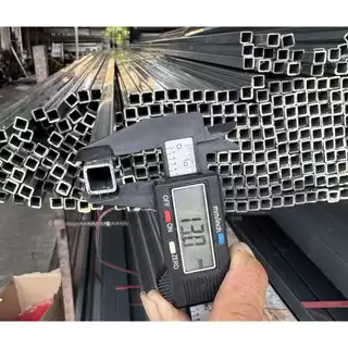 ท่อเหลี่ยมกัลวาไนซ์ ขนาด 1/2"x1/2" นิ้ว มาตรฐาน มอก. หนา 1, 1.1 ความยาว 100-200 ซม