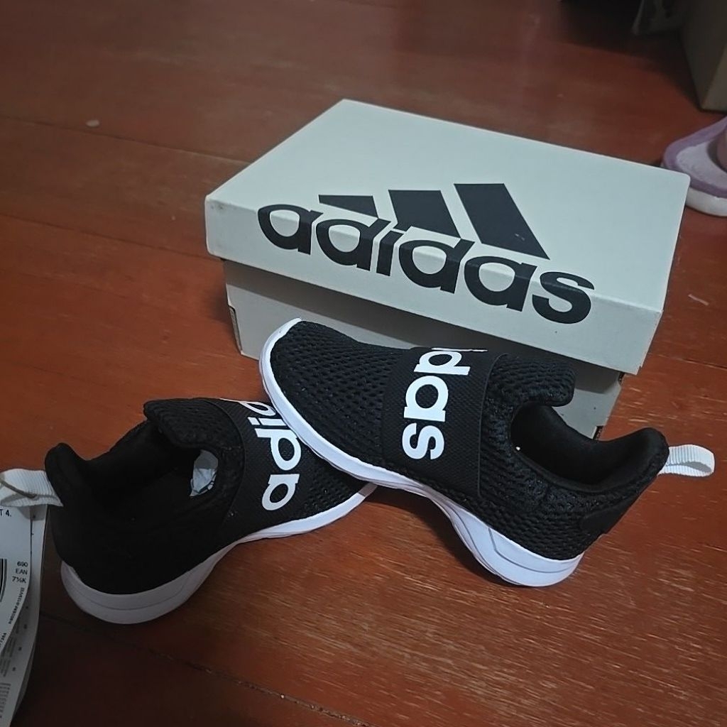 <พร้อมส่งวันนี้> Adidas Kid : Lite Racer | 145J/ 7.5UK