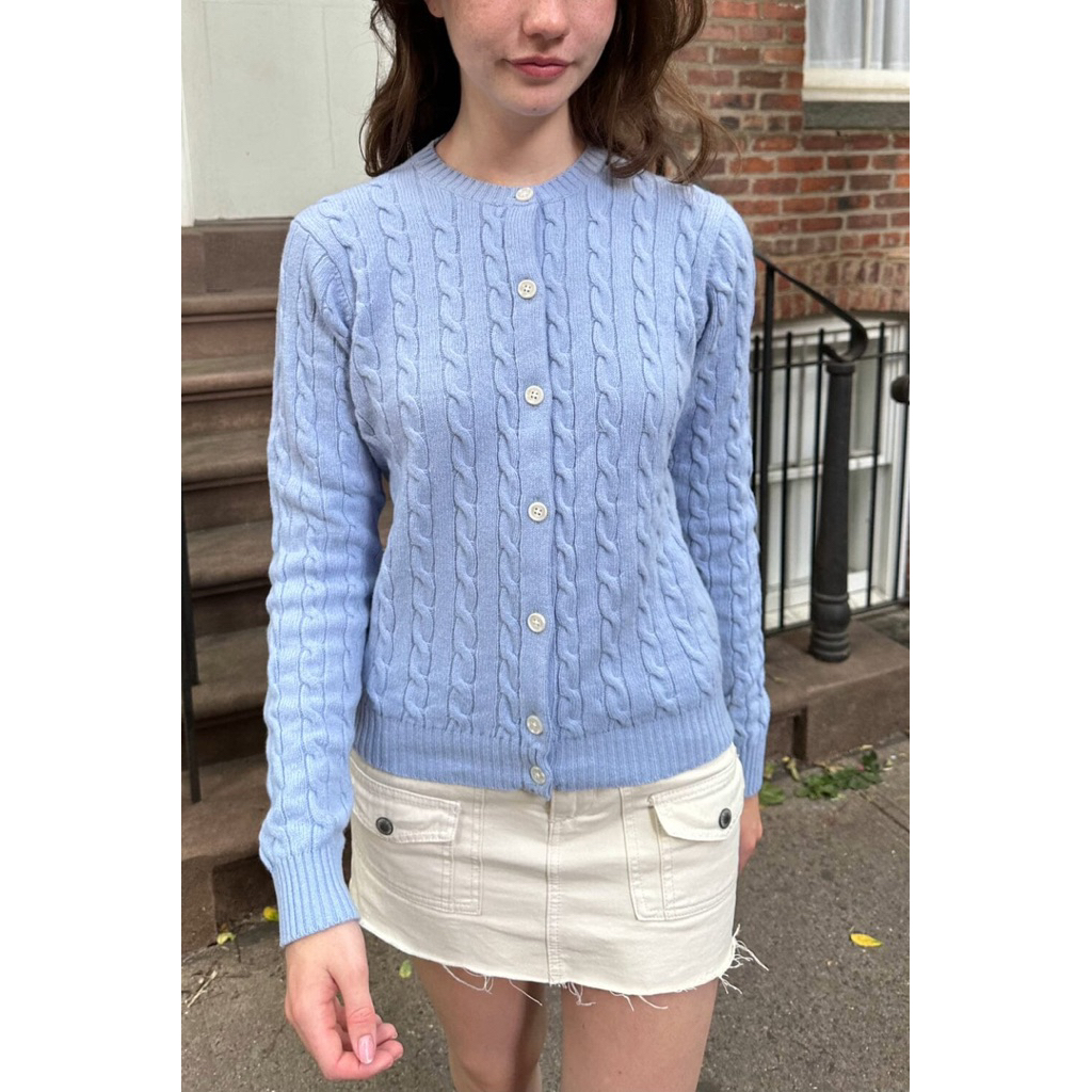 พร้อมส่ง 🎀 Brandy Melville | Olsen Cable Knit Cardigan