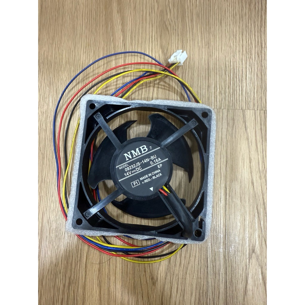 พัดลมตู้เย็นโตชิบา14V 4สาย,พัดลมช่องฟรีชตู้เย็น Toshiba fan motor NMB 09232JS-14N-BU 14VDC 0.16A (อะไหล่ใหม่)