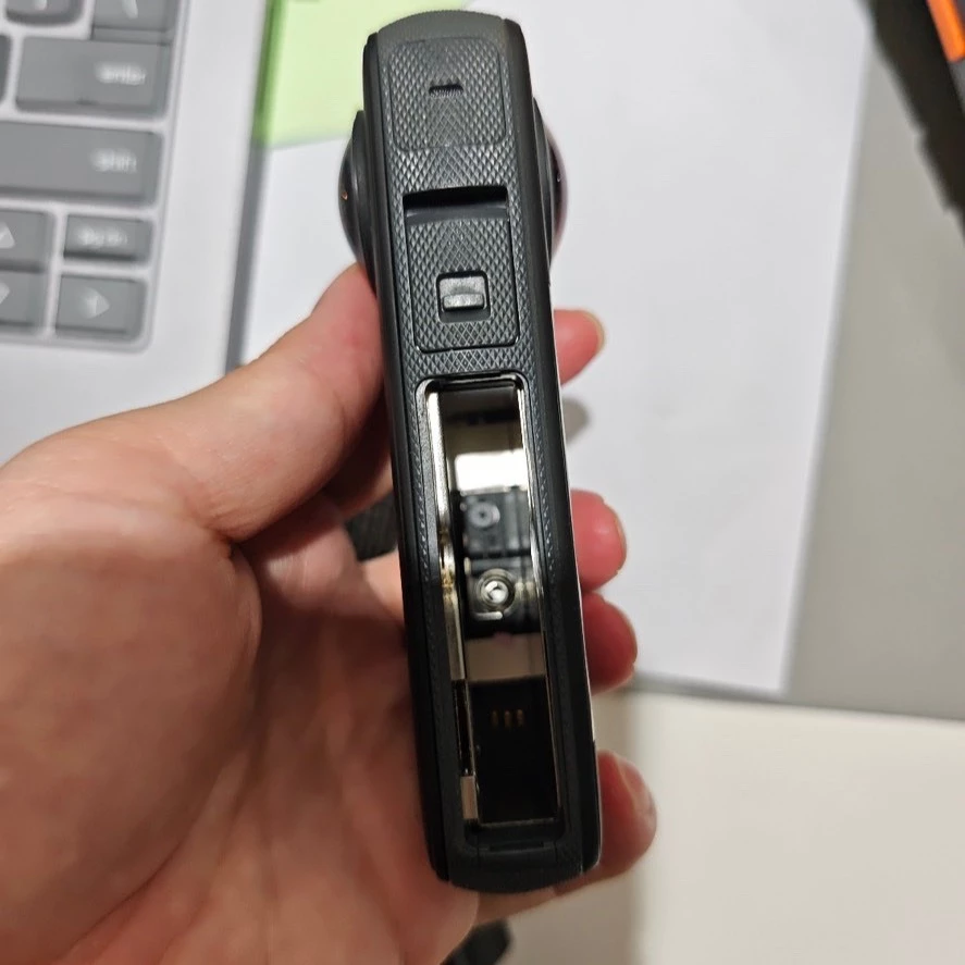 📷 Insta360 X3 | 5.7K กันสั่น | กล้องกีฬา 360° | มือสอง สภาพใหม่ | อุปกรณ์ครบ thumbnail 3