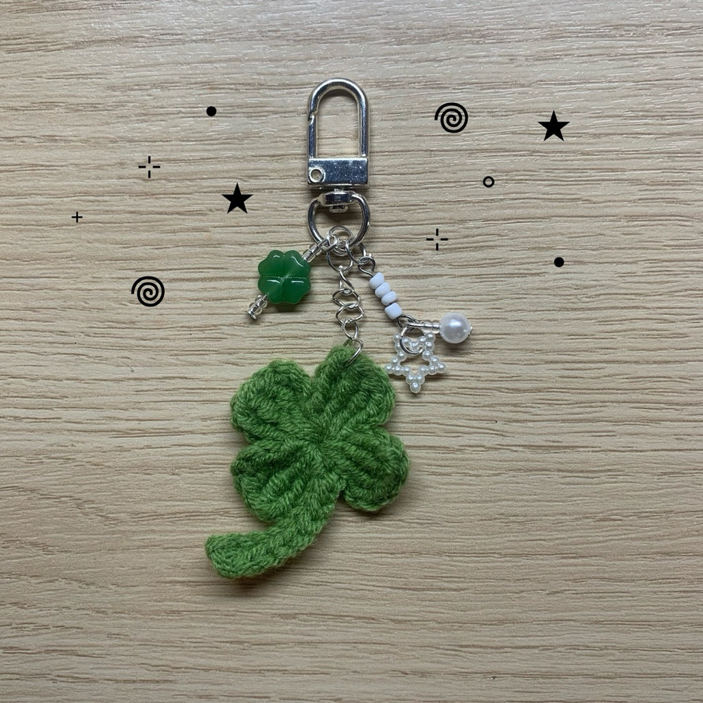 Clover keychain | พวงกุญแจใบโคลเวอร์