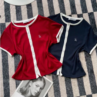 Twotone top เสื้อยืดแต่งกุ้นกระดุมหน้า งานปัก (ผ้าร่อง) มีSize M-L AOMMKOSHOP - S91