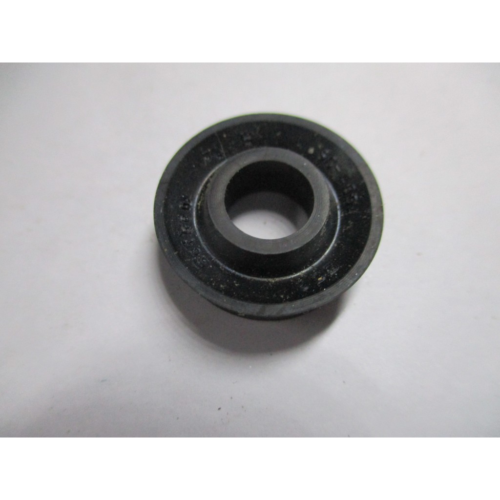 ยางครัชล่าง Isuzu TFR   SC  80613R    ขนาด  7/8    ราคา 1 ชิ้น   สินค้าตามภาพ   ราคา 1 ชิ้น