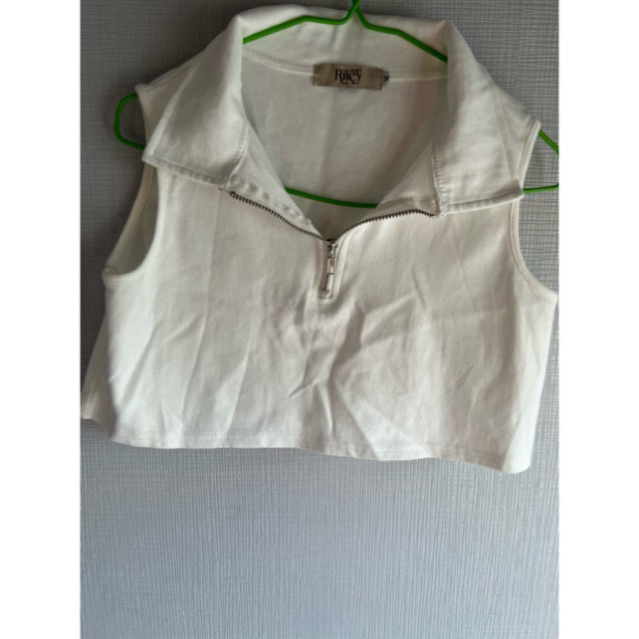 เสื้อยืดคอปกมือ1จากร้าน Riley apparel