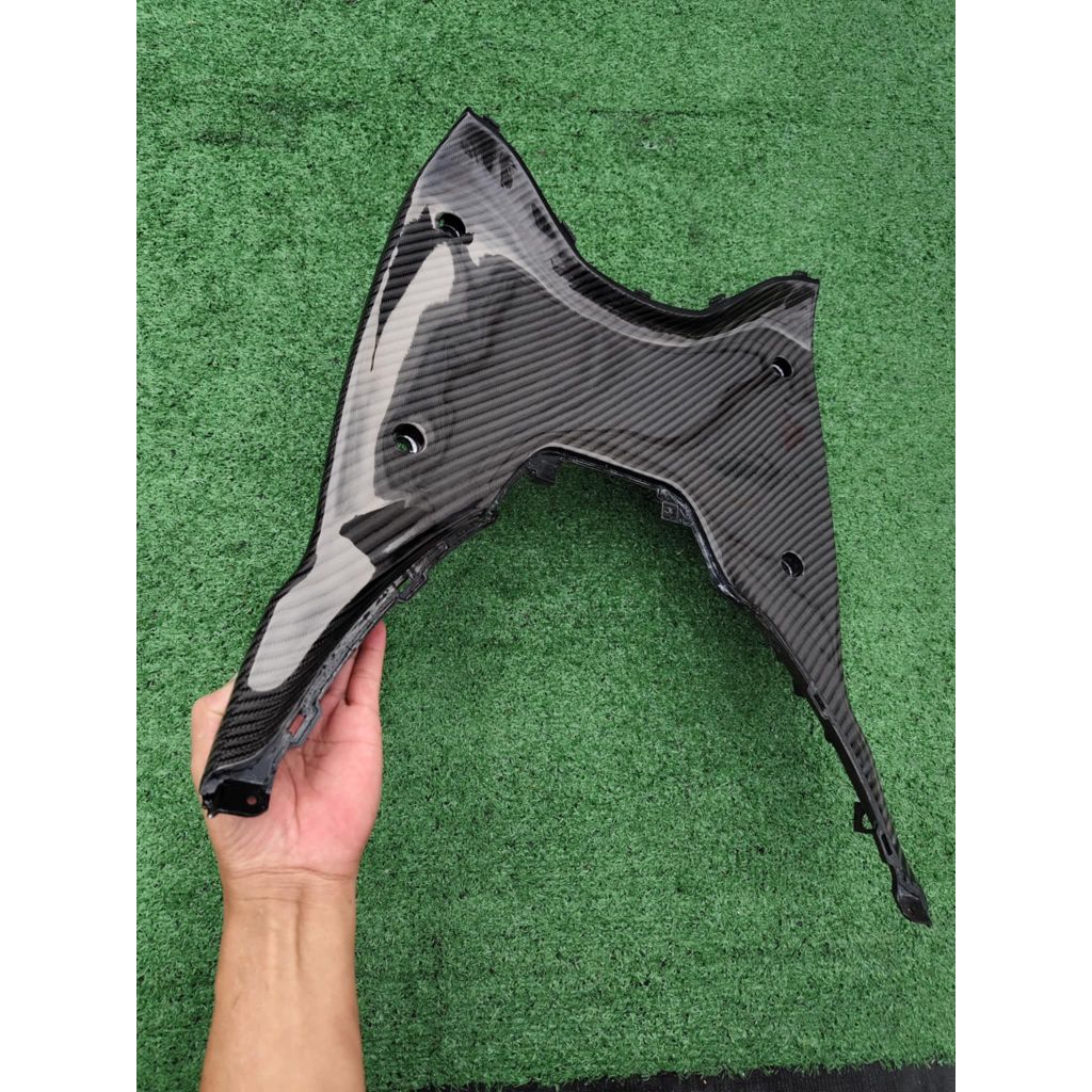 พื้นวางเท้า Honda LEAD 125 ปี 2025 อะไหล่แท้ศูนย์ หุ้มคาร์บอนแท้100%