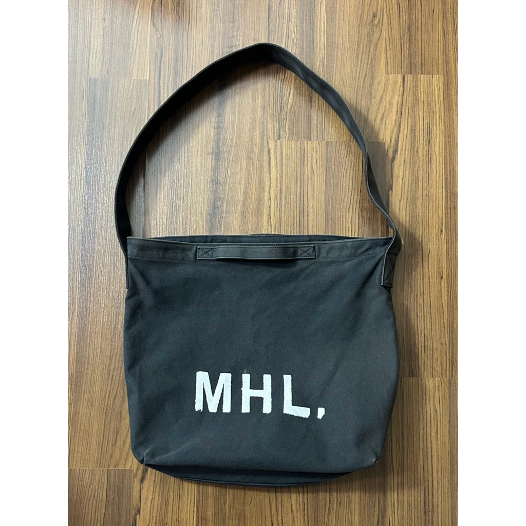 black canvas tote bag mhl (used)