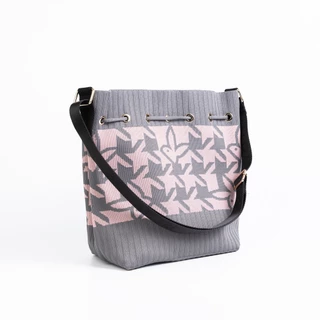 PLAYBOY รุ่น Knitzy Women's Bag กระเป๋าสะพายข้างไหมพรมผู้หญิง รหัส ST-BS252PB132 ดีไซน์ขนมจีบ ไหมพรมถักลายโลโก้
