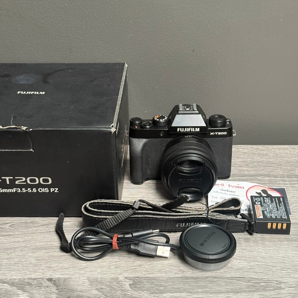 Fujifilm xt200 พร้อมเลนส์