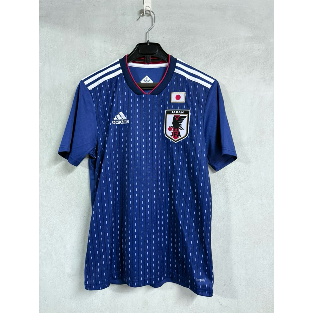 เสื้อบอล ทีมชาติญี่ปุ่น japan ปี 2018 แท้ มาเพิ่ม 2 ตัว เหลือ 1 ตัว จากญี่ปุ่น