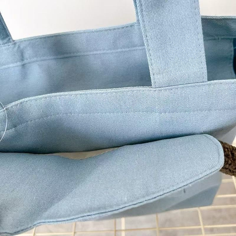 กระเป๋า Kusuguru จากญี่ปุ่น  ปักลายแมว แบบหิ้ว มีซิปปิด น้ำหนักเบา น่ารักมากๆค่ะ สินค้าพร้อมส่งจากไทยค่ะ - รูปที่ 7