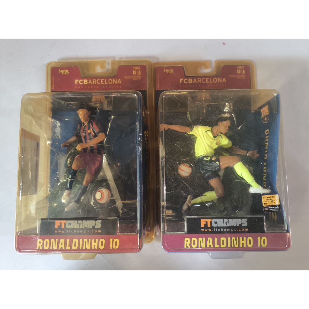 โมเดลนักฟุตบอล โรนัลดินโญ่ Ronaldinho Ft Champs Barcelona ขนาด6นิ้ว15ซม.