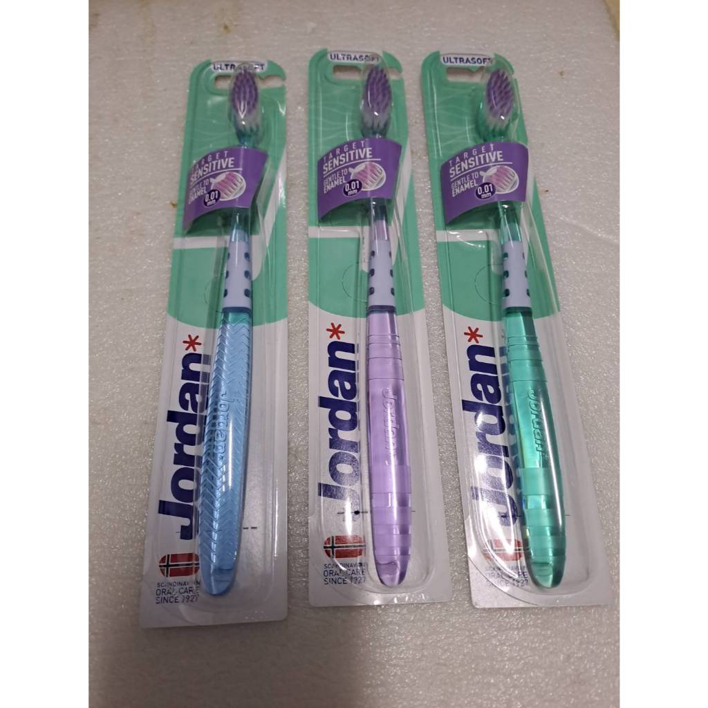 แปรงสีฟัน Jordan ทาร์เก็ต เซ็นซิทิฟ แปรงสีฟัน จอร์แดน แบบเดี่ยว