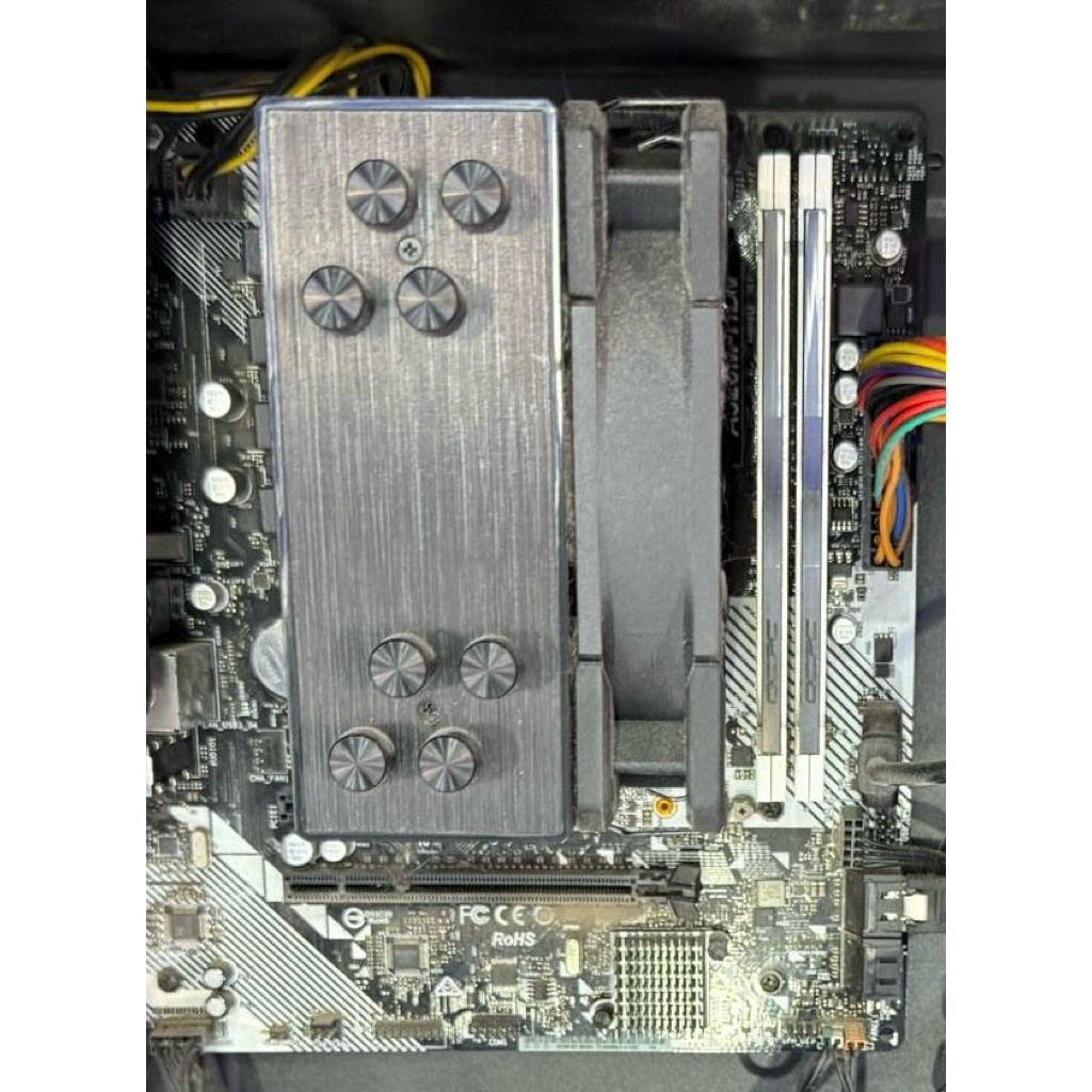 (มือสอง)R7 5700x + A320M HDV + Ram 16/3600 + ซิงค์ลมสวยๆ มีแต่ตัว ใช้ฃานปกติ