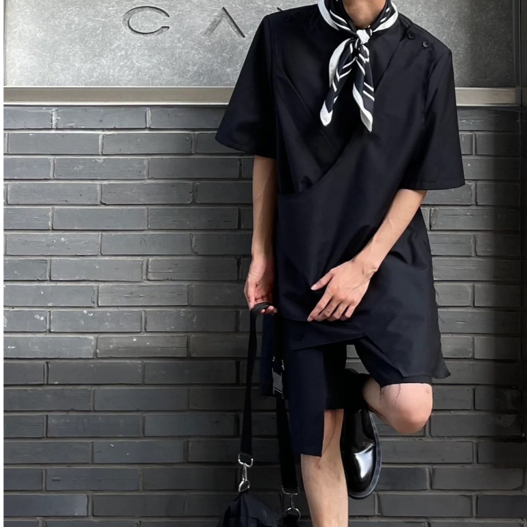 Grit & Grace Scarf ผ้าพันคอผู้ชายสายแฟ ลุคผู้ชายแมนๆเท่ๆผ้าพันคอ 70x70 ซม.