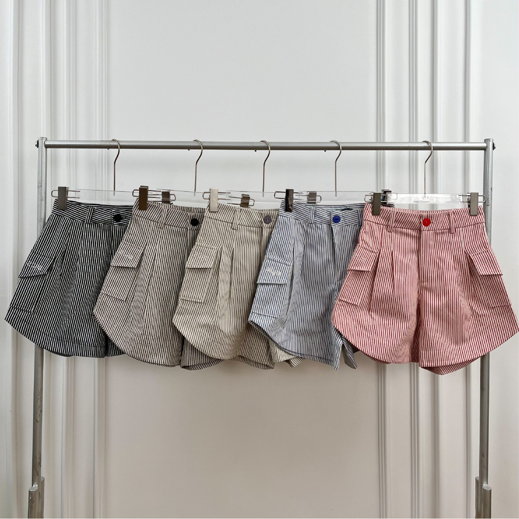 ATIPA STRIPE SHORT PANTS กางเกงขาสั้น ทรงคาร์โก้ ลายทาง