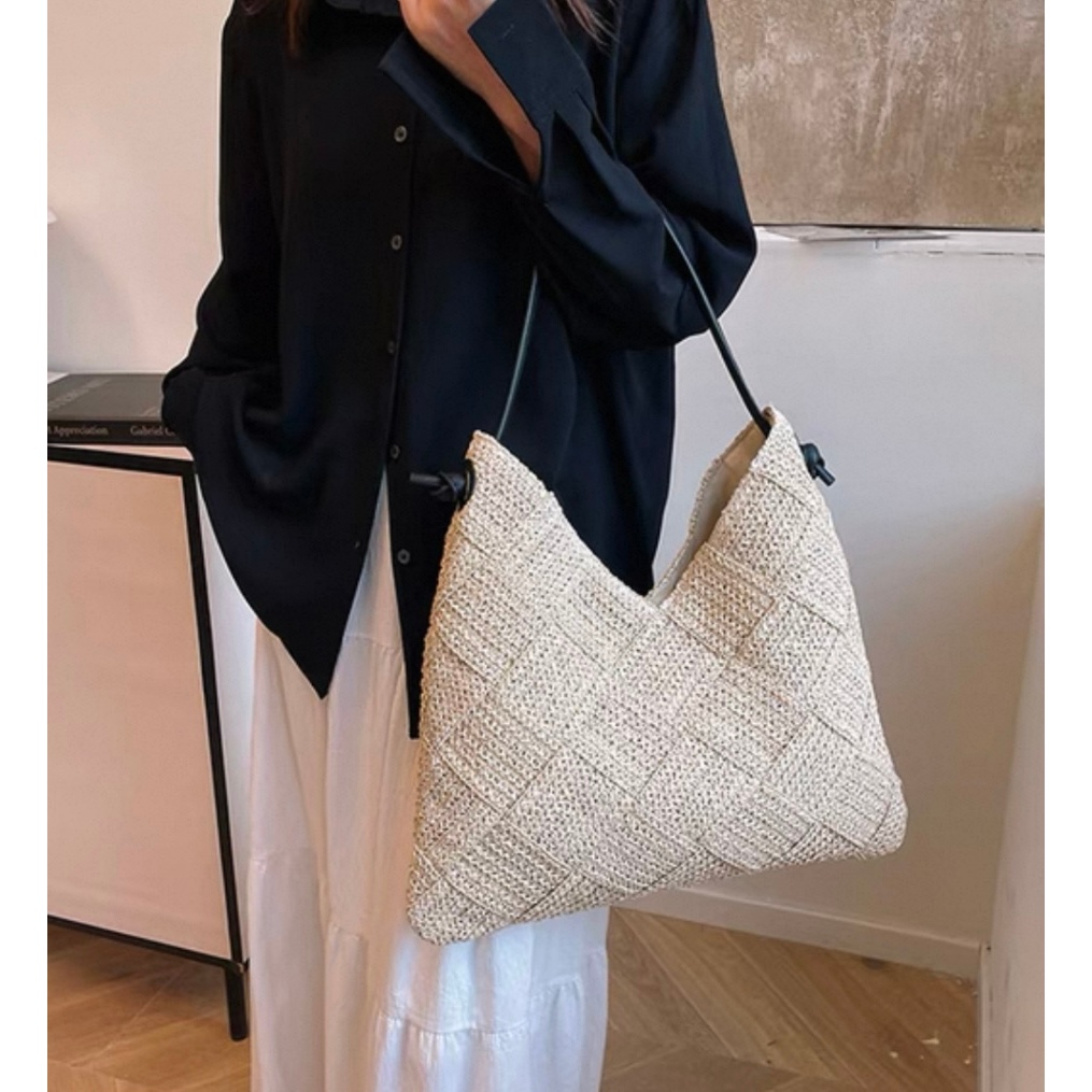 B357)Straw woven bag for women, high-end and atmospheric seaside vacation style beach bag, large capacity