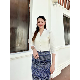 เสื้อคอวีปีน กระดุมหน้า อัดกาวทั้งตัว งานพรีเมี่ยมตัดติ้งเนี๊ยบ สวยมาก