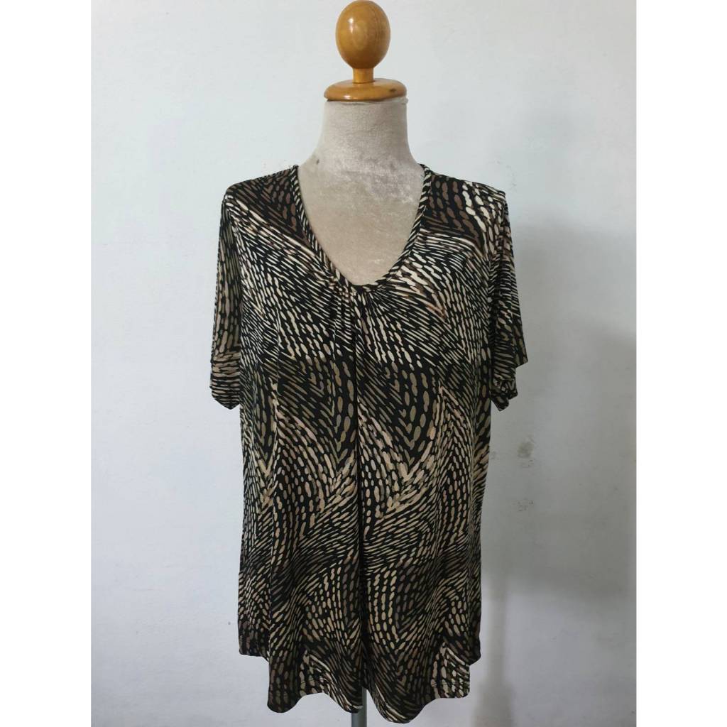 FF06390 เสื้อผ้ามือสอง แบรนด์ JACLYN SMITH อก 42-52 นิ้ว