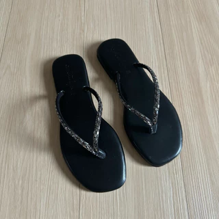 A'nolyn รุ่นคีบเพชร รองเท้าแตะพื้นนุ่ม (size 36-43) พร้อมกล่อง