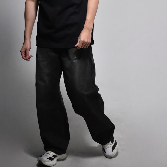era-won กางเกงยีนส์ BAGGY DENIM กางเกงขายาวมีจีบหน้าทรงขาหลวม สี Black mamba (ดำ)