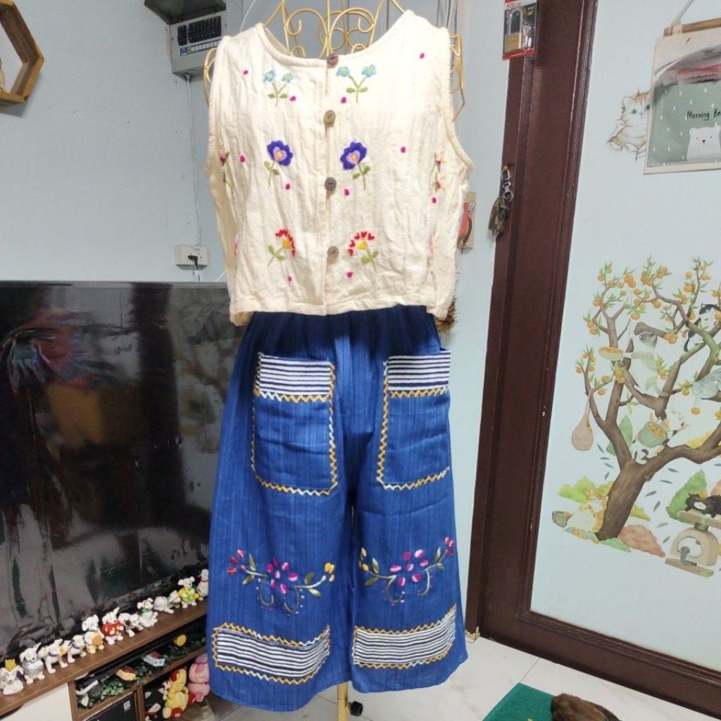 กางเกงผ้าฝ้ายปักลายขาสี่ส่วน