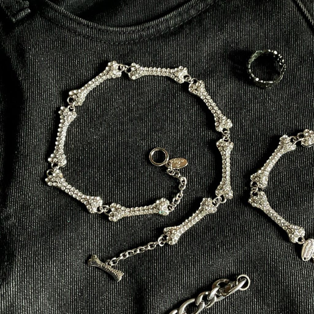 ✨พร้อมส่ง✨ สร้อยคอกระดูก ประดับเพชร แนวสตรีท Saturn Galaxy Jewery 🖤💫