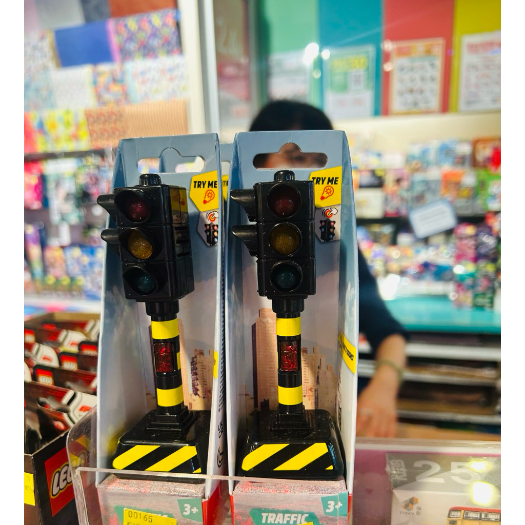 ของเล่น ไฟจราจร จาก ฮ่องกง รับหิ้วจร้าาา ของเล่นเด็ก