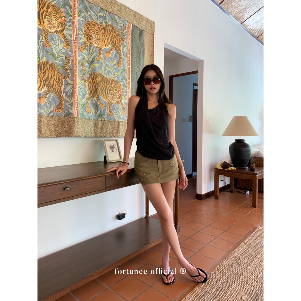❣Fortunee ❣ กระโปรงสั้นเอวต่ำทรงเข้ารูปสไตล์สาวแซ่บ วินเทจ ลายปักและประดับคริสตัล โดดเด่นไม่ซ้ำใคร