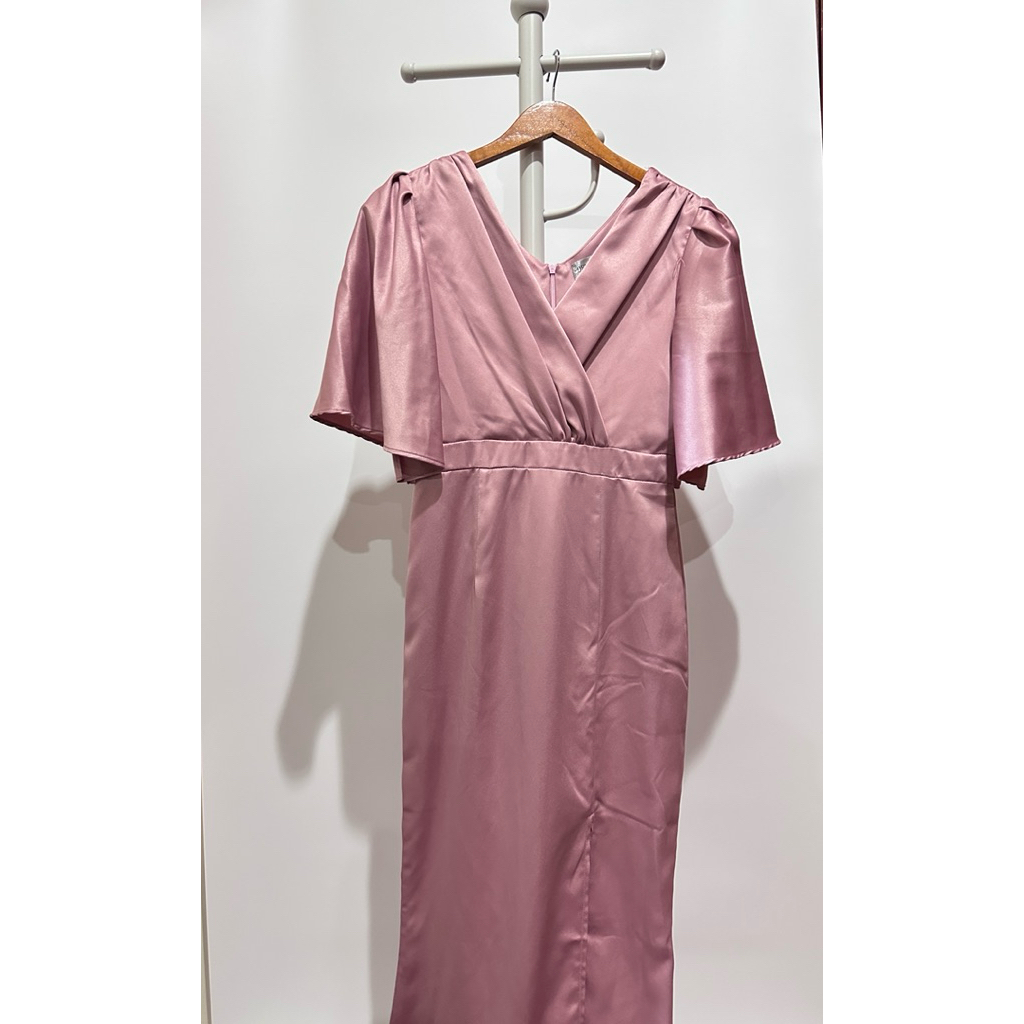 ส่งต่อเดรสDdend closet size S มือสอง