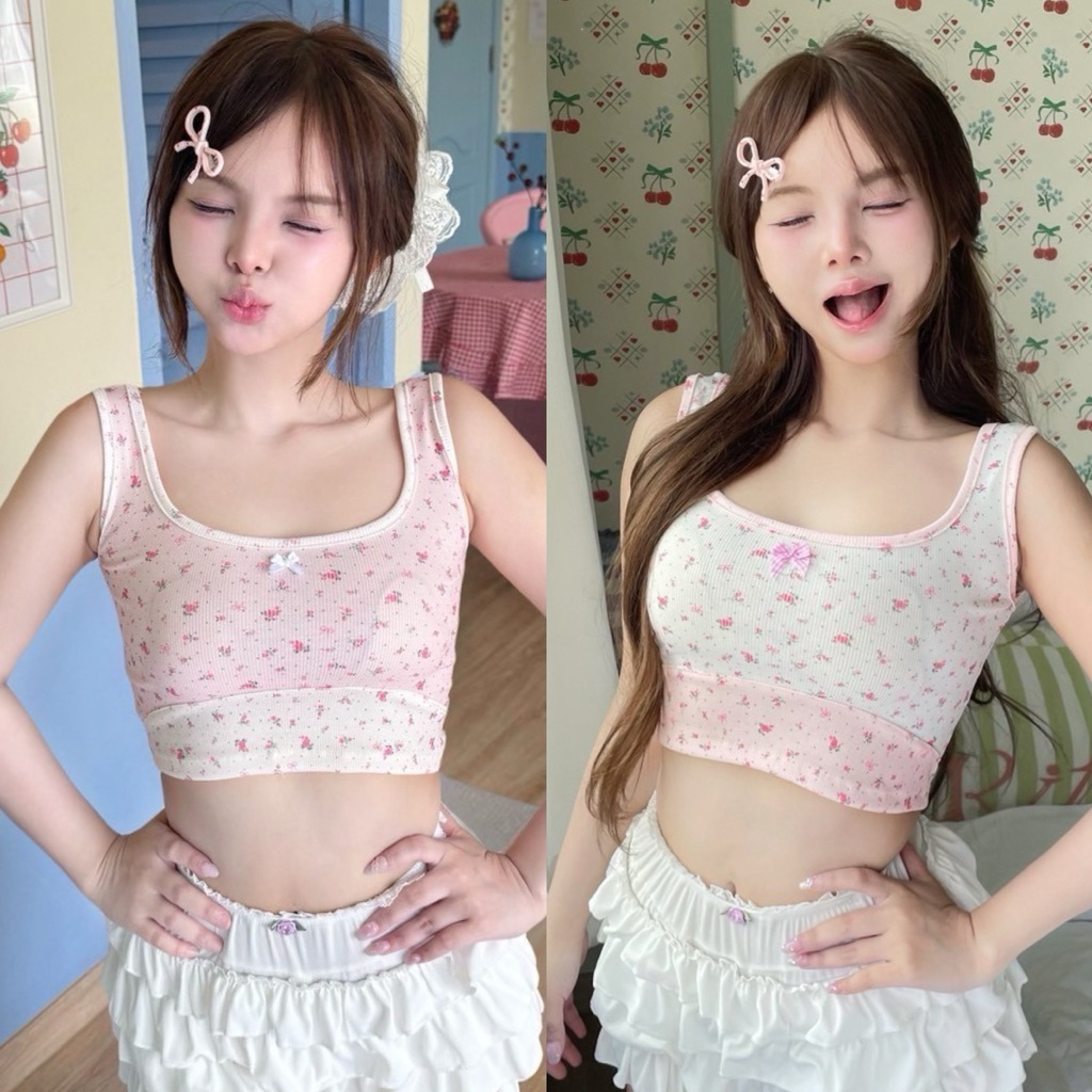 Petite♡︎ Twin top เสื้อกล้ามครอปสีทูโทนพาสเทล ลายดอกติดโบว์จิ๋ว โซคิ้วท์