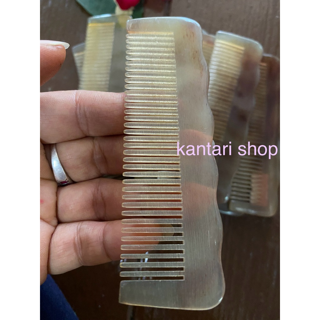 หวีจามรี หวีเขาสัตว์แท้ หวีพกพา หวีเพื่อสุขภาพผมดีจามรีแท้ 1 ชิ้น ขนาด 11 เซนติเมตร